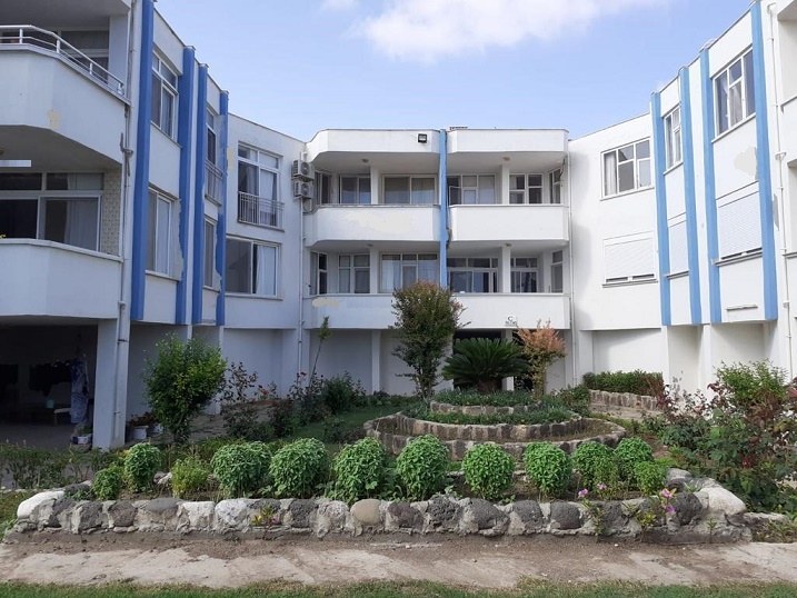 Sonraki resim için tıklayın YUMURTALIK KEMALPAŞA MAHALLESİ İPEK SİTESİNDE ARAKAT DAİRE