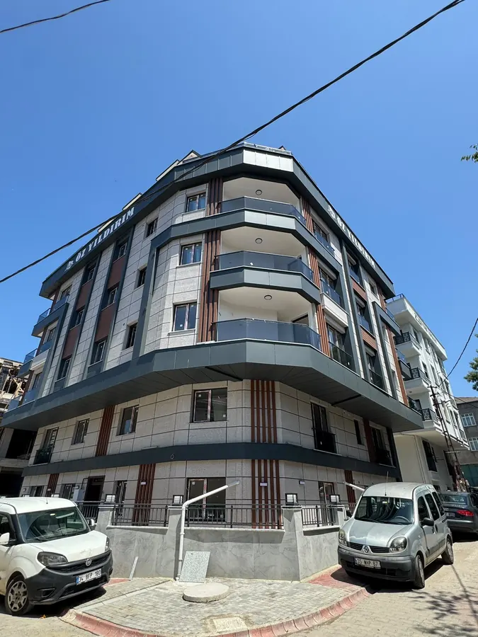 ÇEKMEKÖY MAHALLESİNDE 4+2 ÇATI DUBLEKSİ