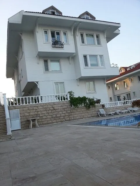 SİTE İÇERİSİNDE SATILIK ÇATI DUBLEKSİ