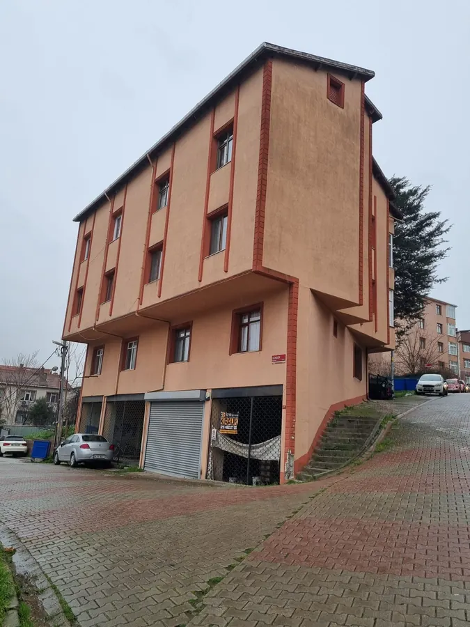ÇENGELKÖY BÖLGESİNDE KİRALIK DÜKKAN